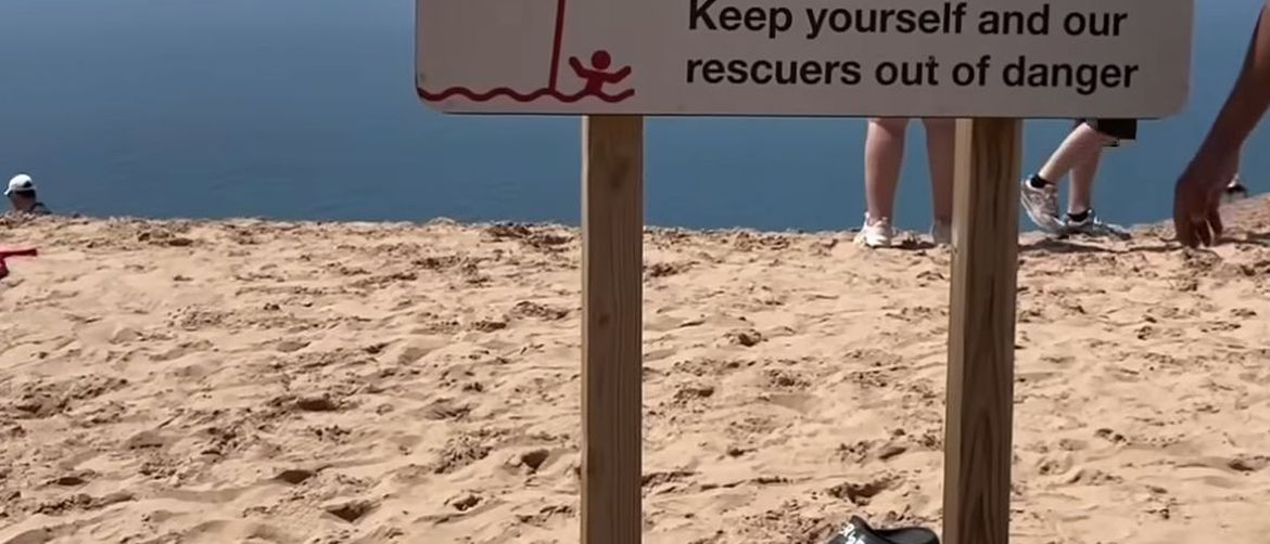 Znak upozorenja na plaži