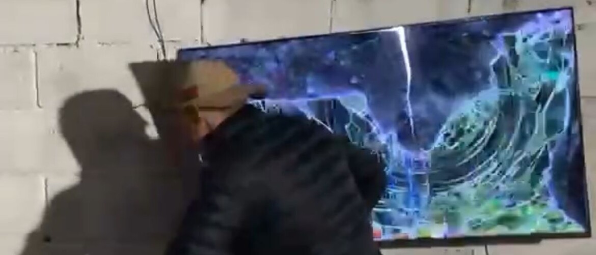 Razbijen TV