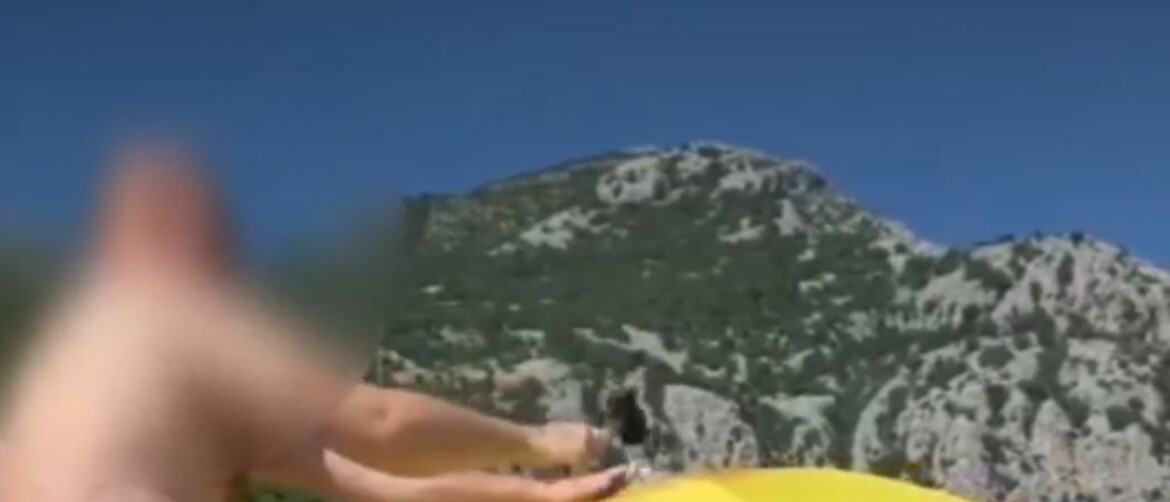 Suncobran na plaži