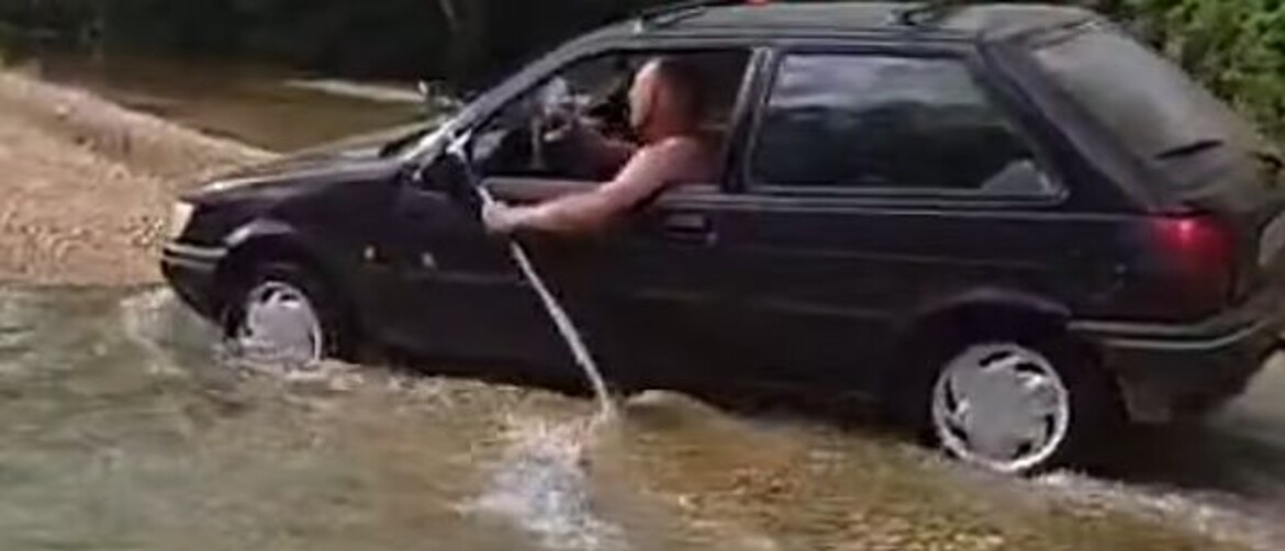 Auto na veslanje