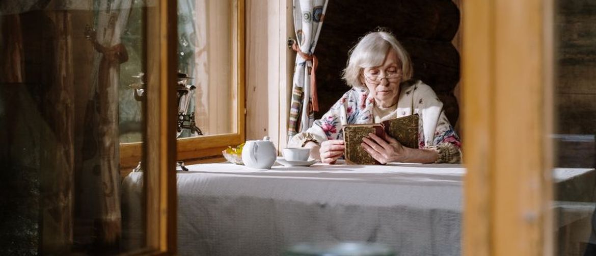 Gospođa uživa u svom novom stanu