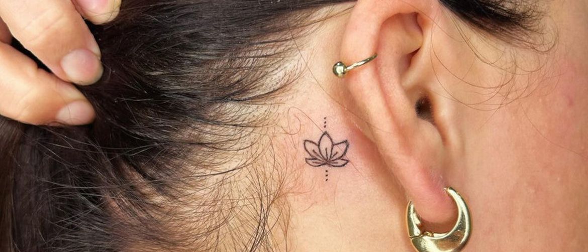 Tetovaža iza uha