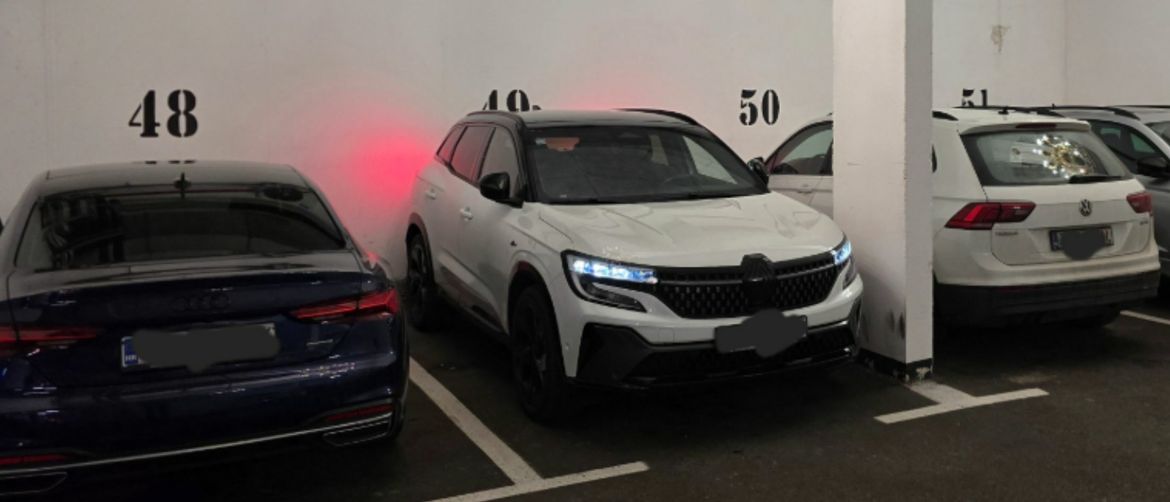 Lusteri u parking garaži iz Opatije