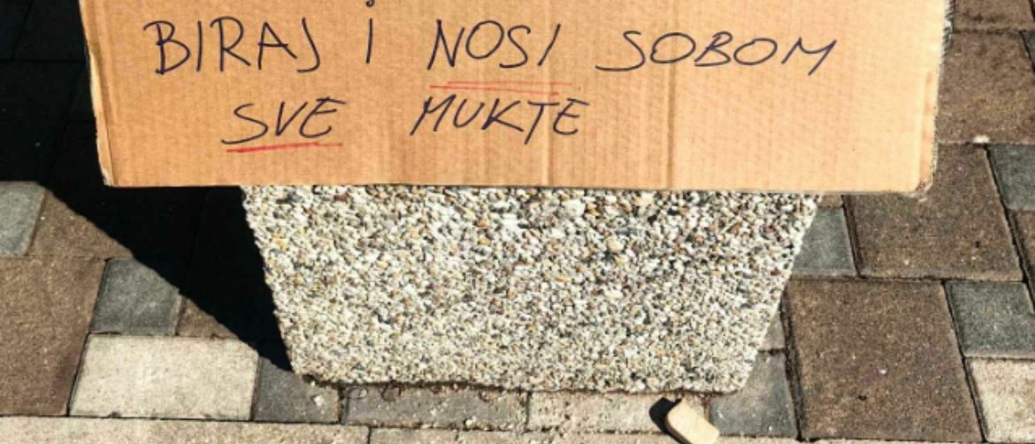 Kutija s alkoholnim pićima na poklon u Skradinu