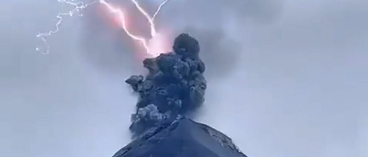 Vulkanska munja