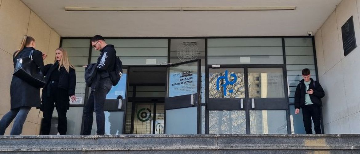 Prehrambeno-biotehnološki fakultet u Zagrebu.