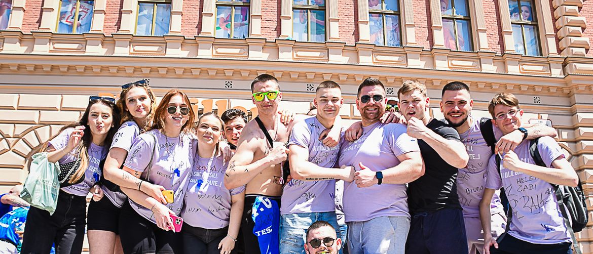 Maturanti slave svoj dan - 1