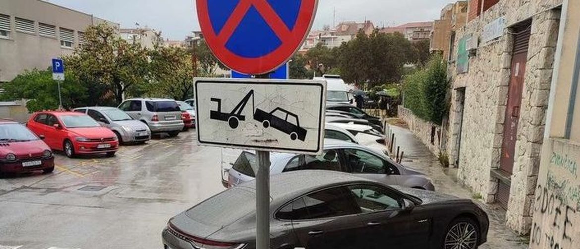 Užasno parkiranje