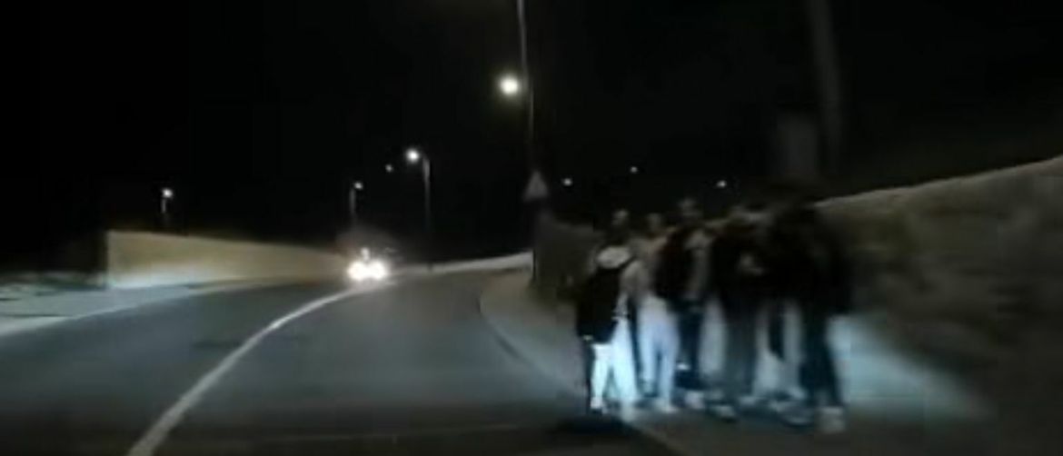 Naguravanje pored ceste