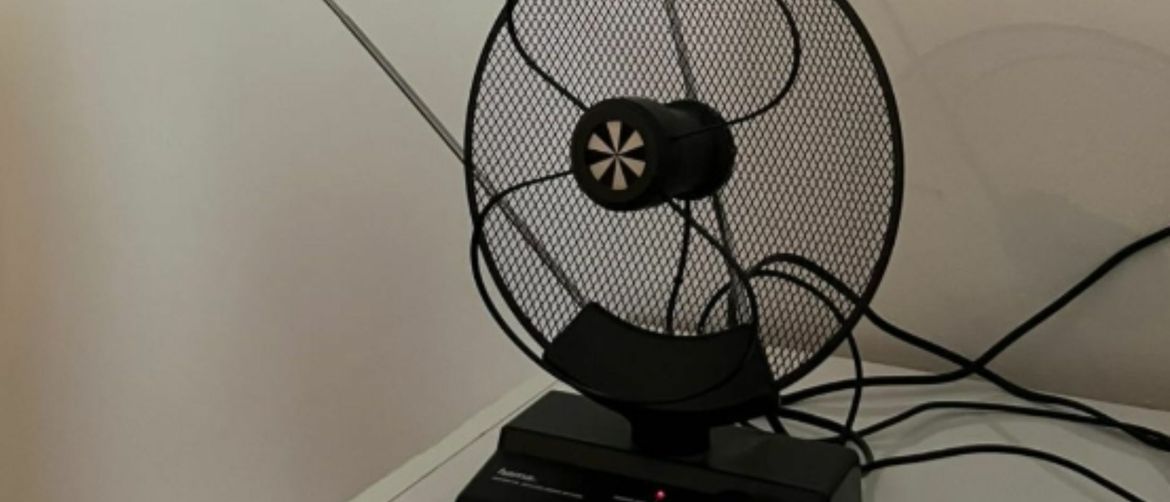 Majstorija kod popravka antene u Dalmaciji