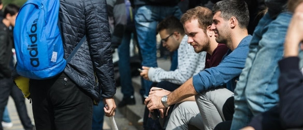 Studenti ispred zagrebačkog FER-a