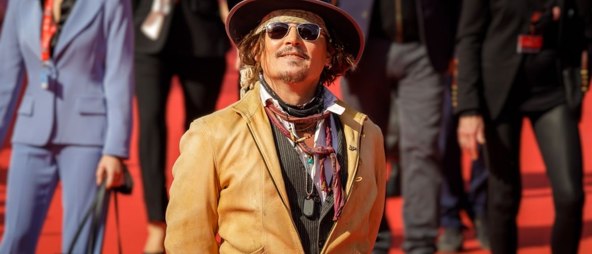 Glumac Johnny Depp na crvenim tepihu