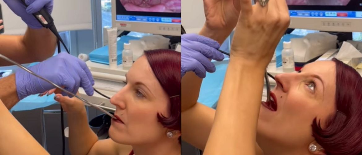 Zabavljačica Gin Minsky pri snimanju procesa gutanja mača