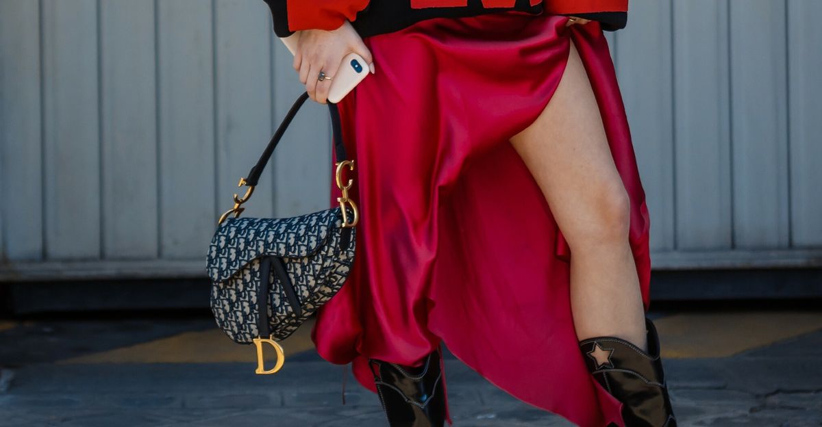 Crvene haljine mogu se nositi u raznim prigodama