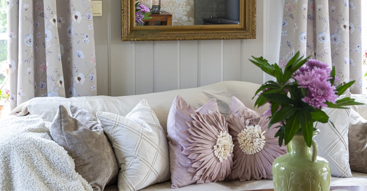 Drvena zidna obloga prostoru daje osjećaj dubine i elegancije