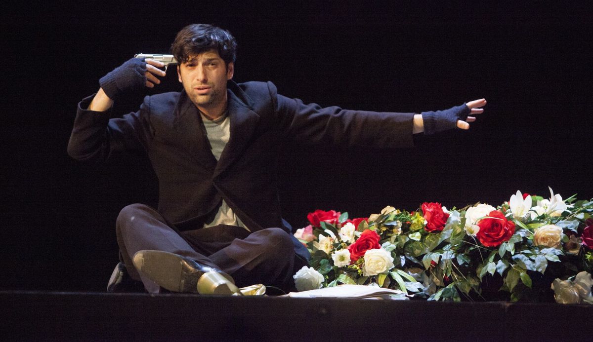 Predstava \'Samoubojice\'