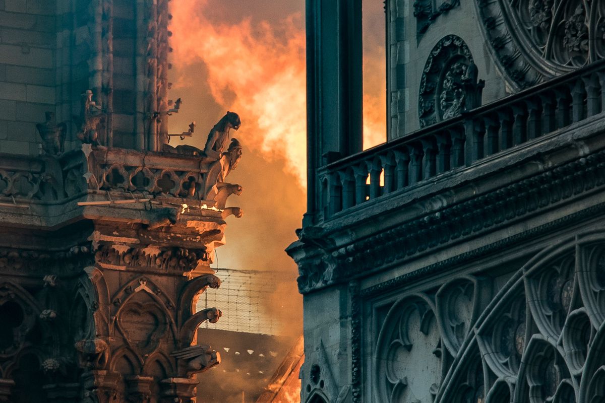 Katedrala Notre-Dame u plamenu (Foto: AFP)