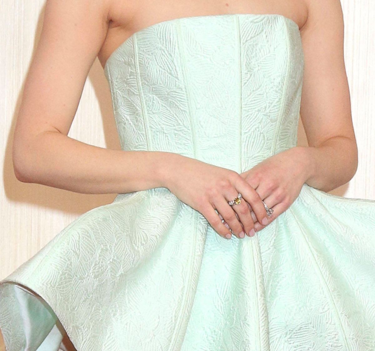 Emma Stone s prirodnom manikurom