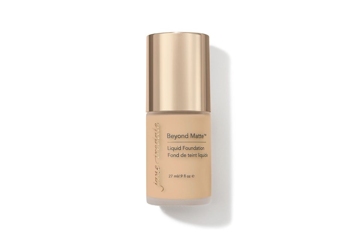 Jane Iredale Beyond Matte mineralni tekući puder, 54 eura