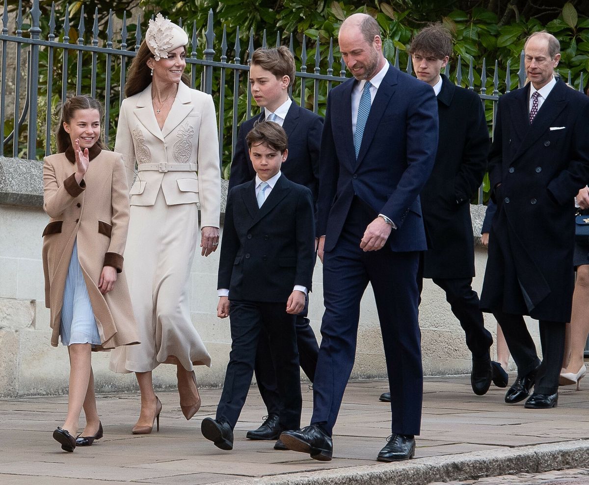 Catherine Middleton s obitelji na uskrsnoj misi - 5