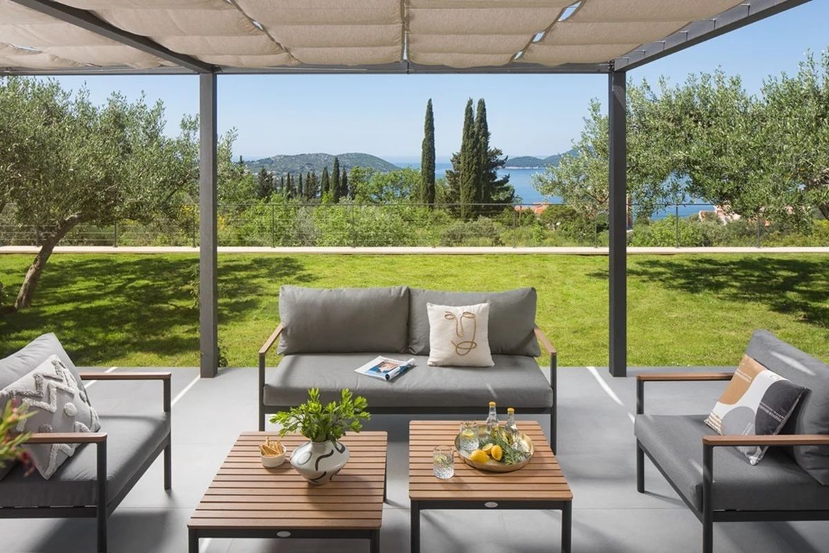 Villa O