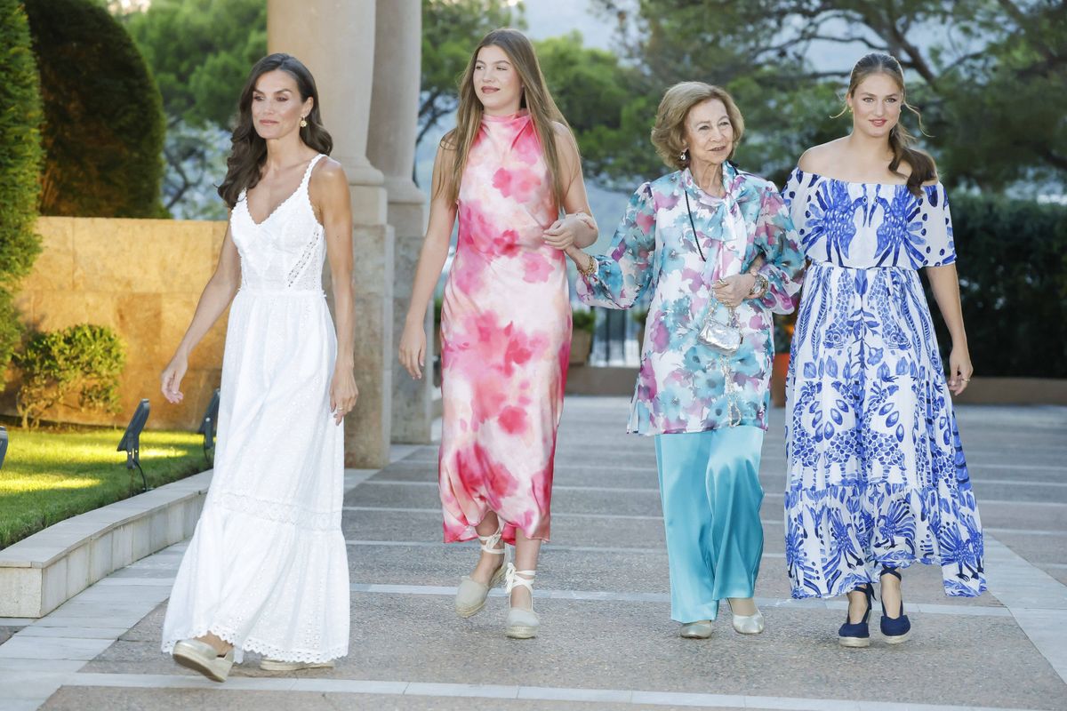 Kraljica Letizia i kralj Felipe VI s kćerima Leonor i Sofijom u Mallorci - 4