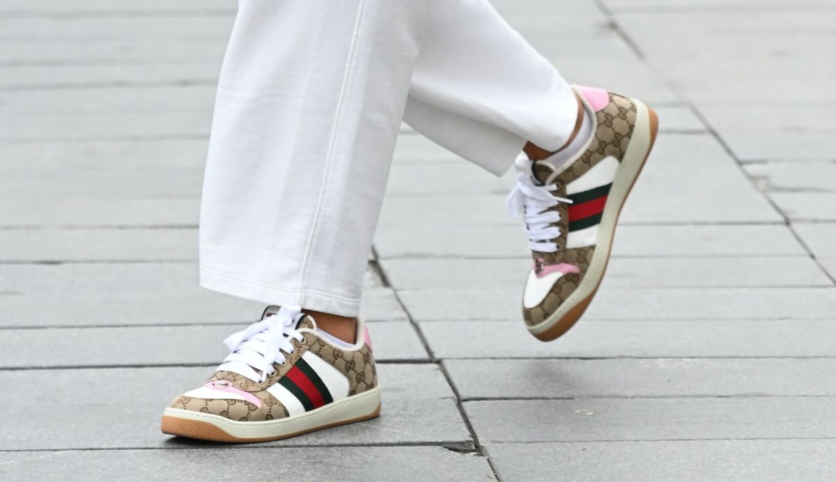 Izdanje sa špice u odličnoj jakni od trapera