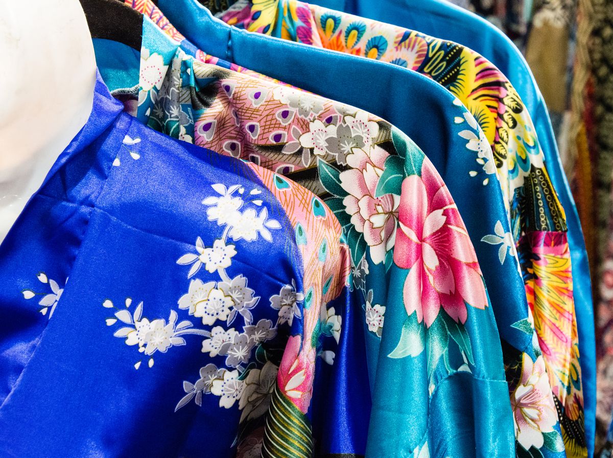 Mnogi opisuju osjetljivost svile uspoređujući ju s krhošću ljudske dlake