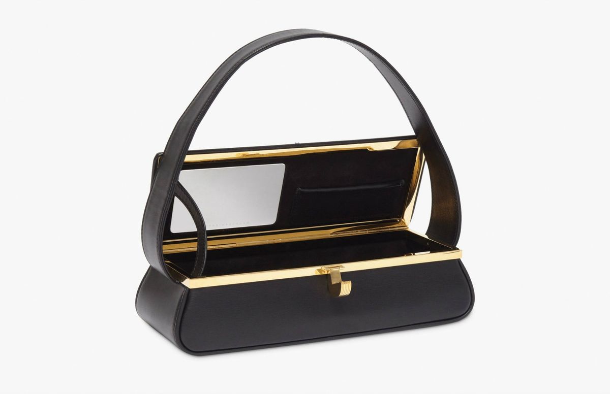 Victoria Beckham, 1550 funti (12.771 kunu)