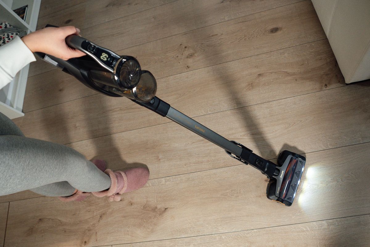 Philips štapni usisavač Aqua Plus serije 8000