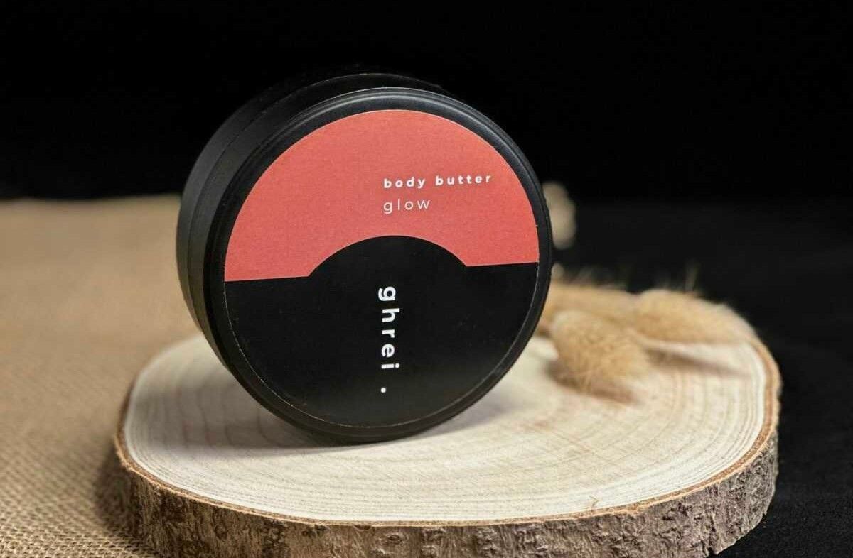 Ghrei body butter glow, 28 eura