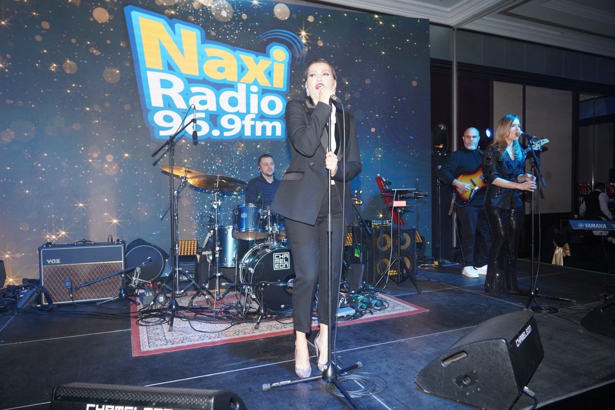 Nina Badrić nastupila je na rođendanu radija Naxi