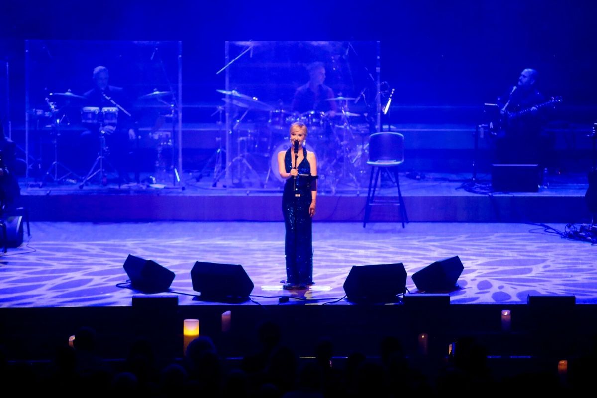 Danijela Martinović na koncertu Božić s Danijelom u Zagrebu 2025. - 4