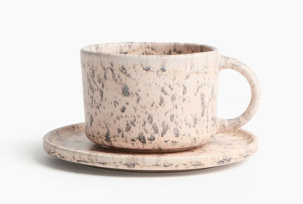 H&M Home šalica s tanjurićem. 14,99 eura