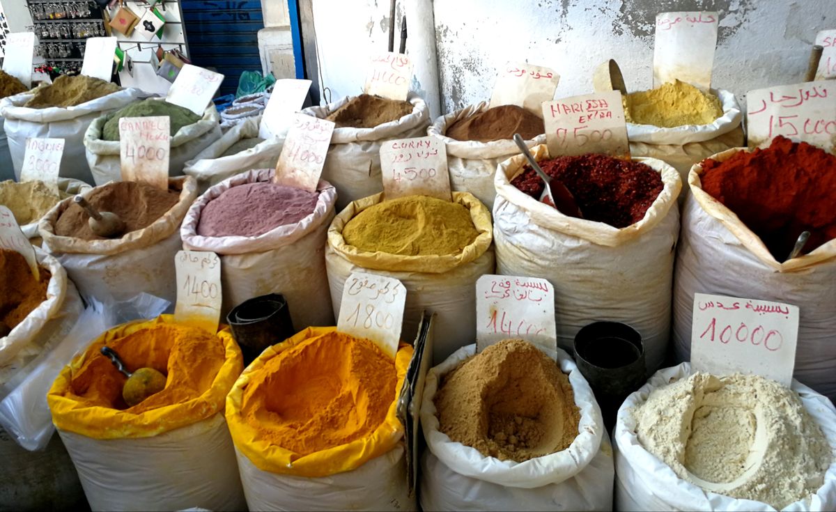 Začini na tržnici u Tunisu