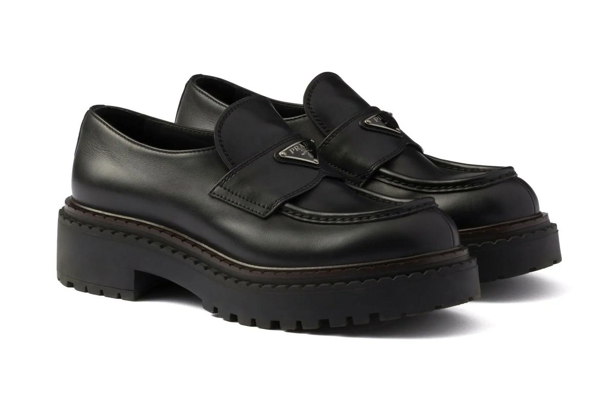 Mokasine s potpisom Prade