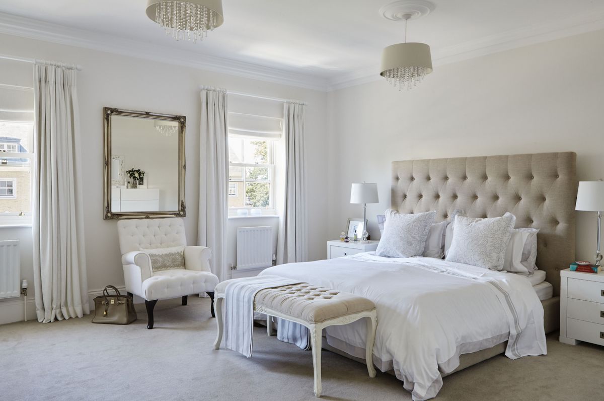 Feng shui savjetuje da ogledalo postavite na bočnu ili dijagonalnu stranu zida