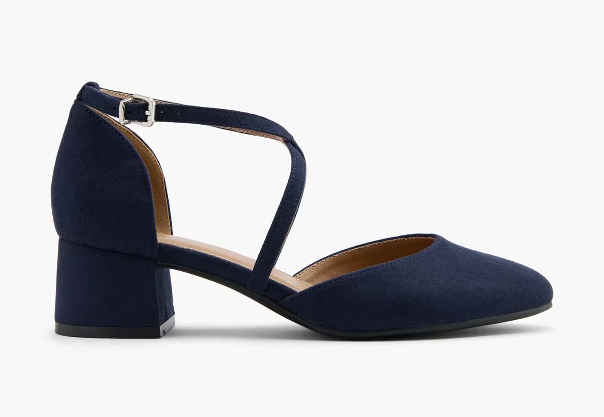 Graceland (Deichmann), 24,99 eura