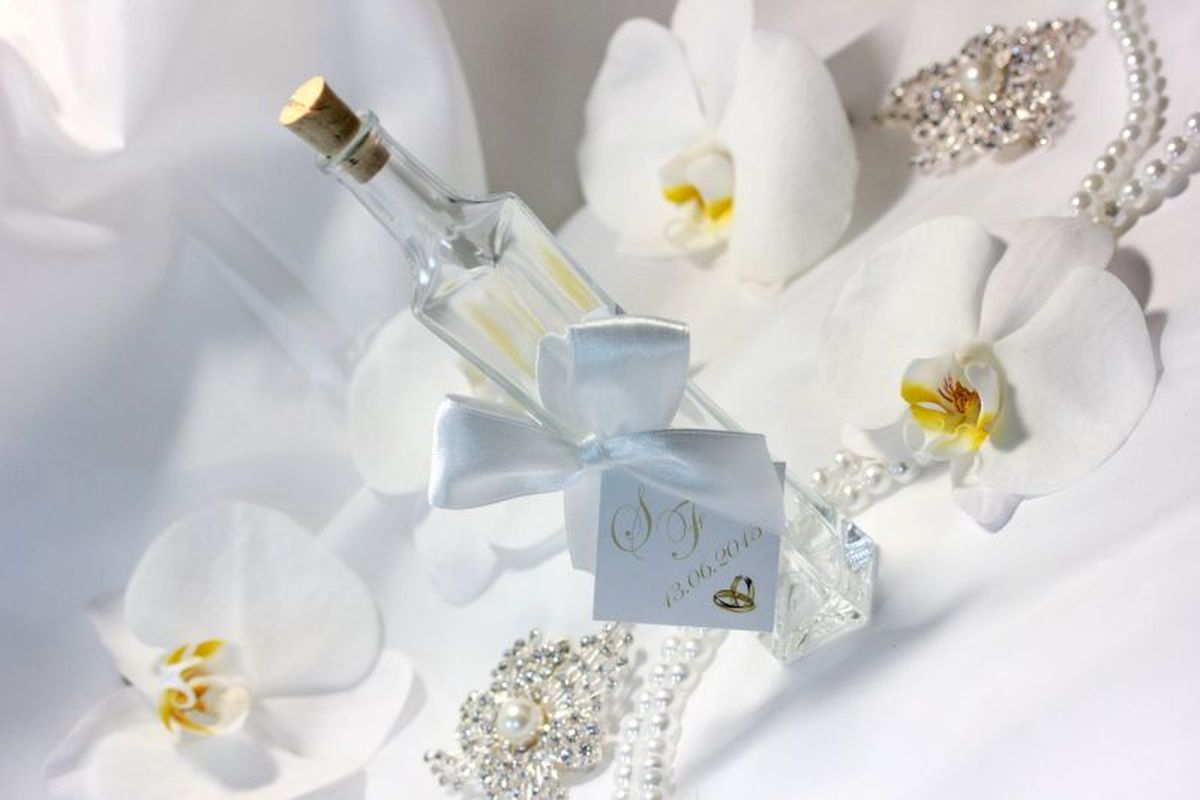 Bočica u koju možete uliti liker