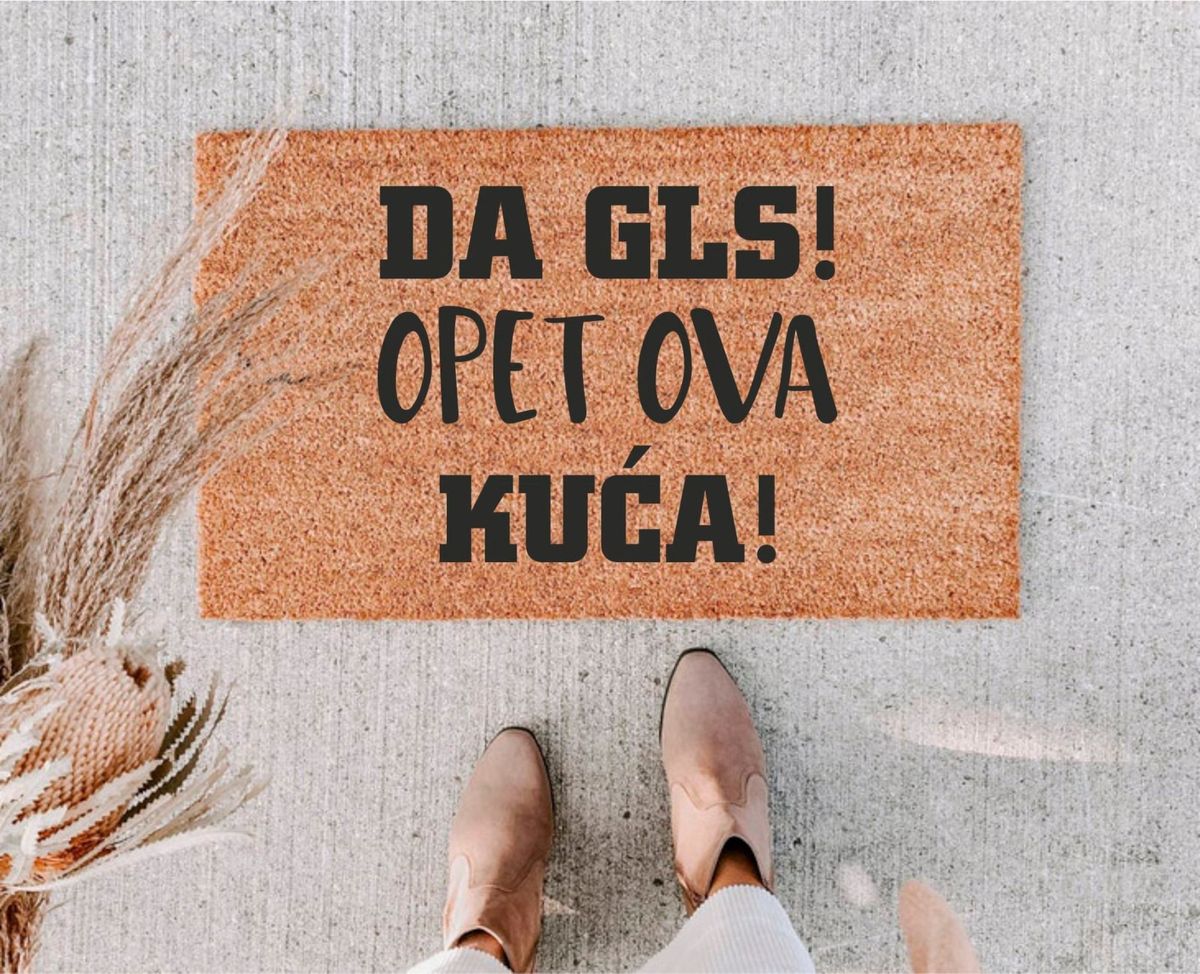 Domaći brend Valtis stuff izrađuje personalizirane poklone s jako fora natpisima na temu džina - 11