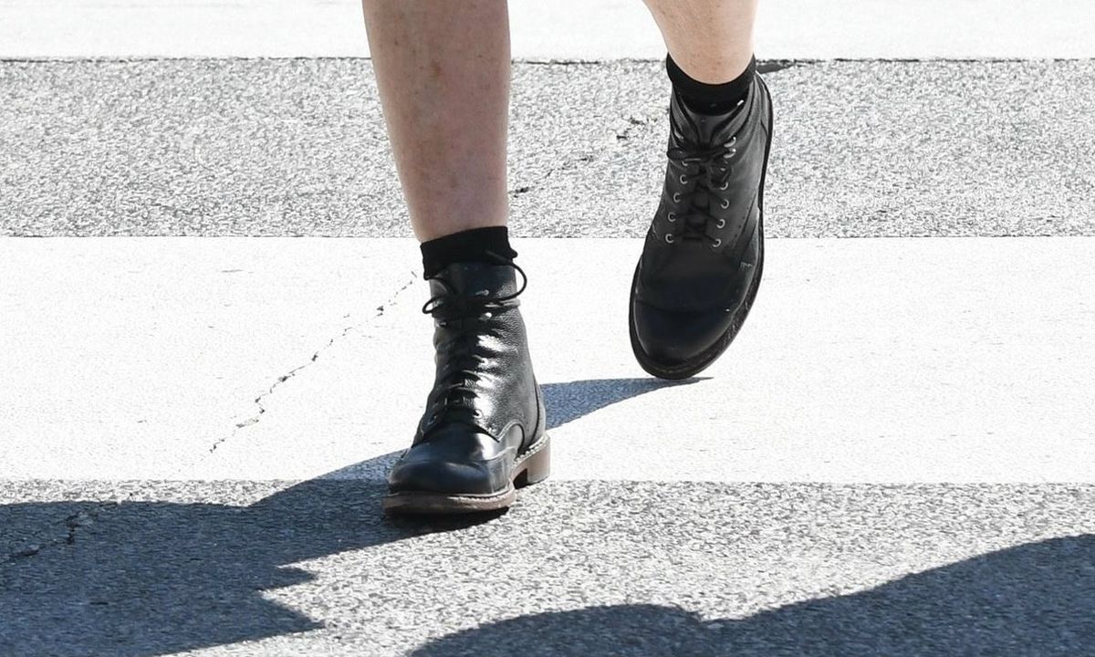 Ovakav tip obuće definitivno nije uobičajen za ljetne dane