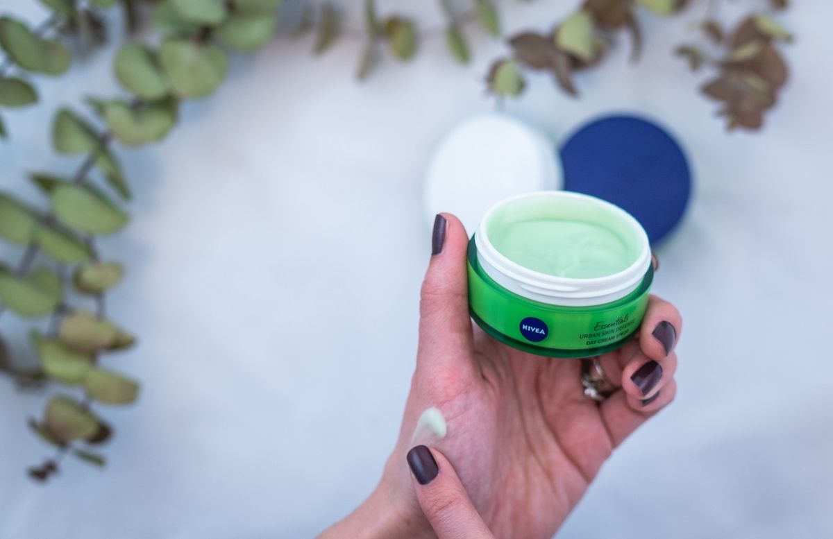 Nivea Urban Skin linija namjenjena je svim urbanim djevojkama kojima je potrebna cjelodnevna zaštita kože