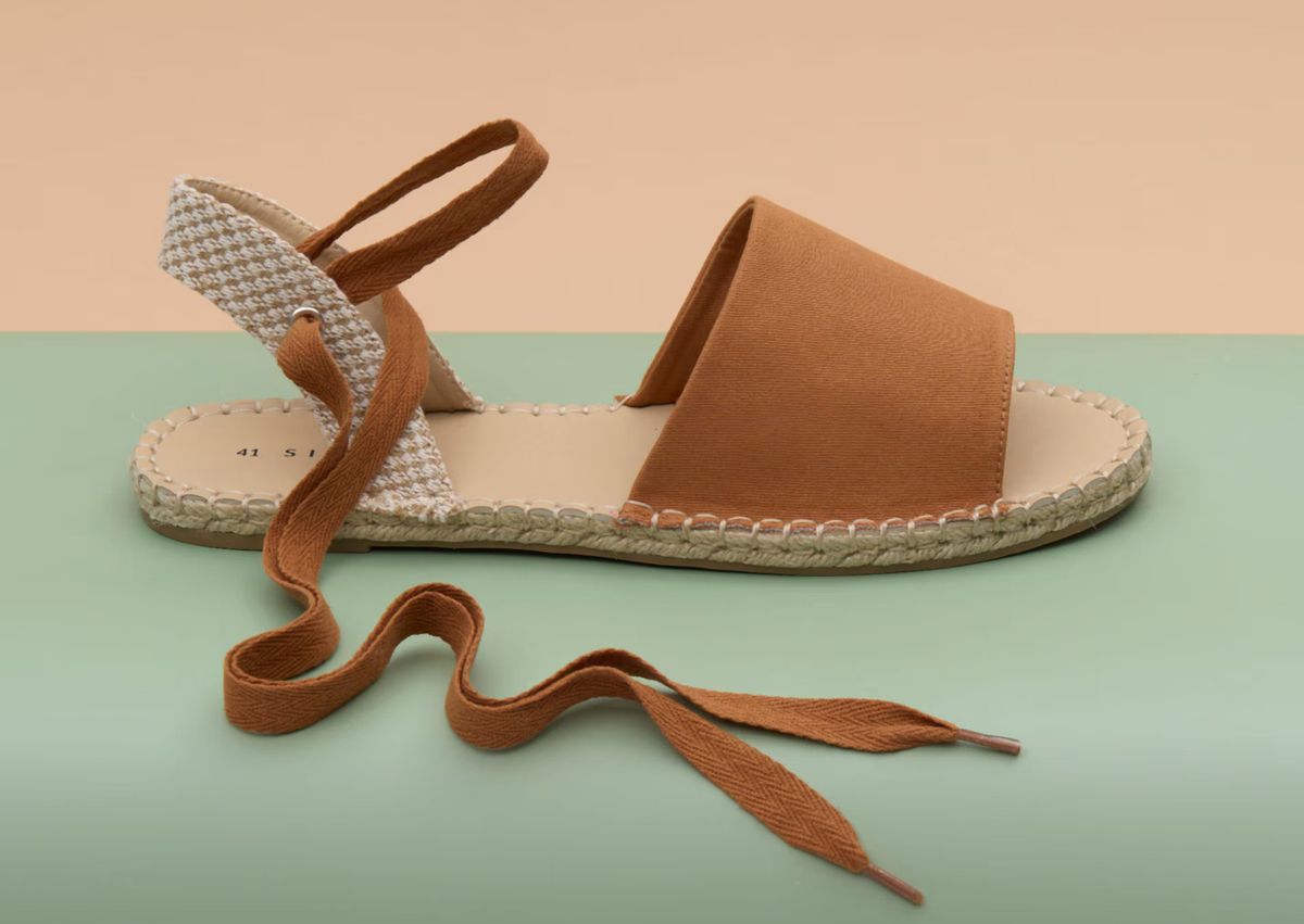 Sinsay, snižena cijena 6,99 eura (cijena prije sniženja 9,99 eura)