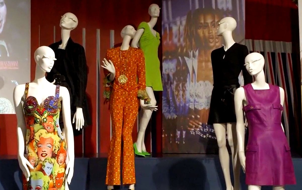 Izložba odjeće i modnih dodataka Giannija Versacea
