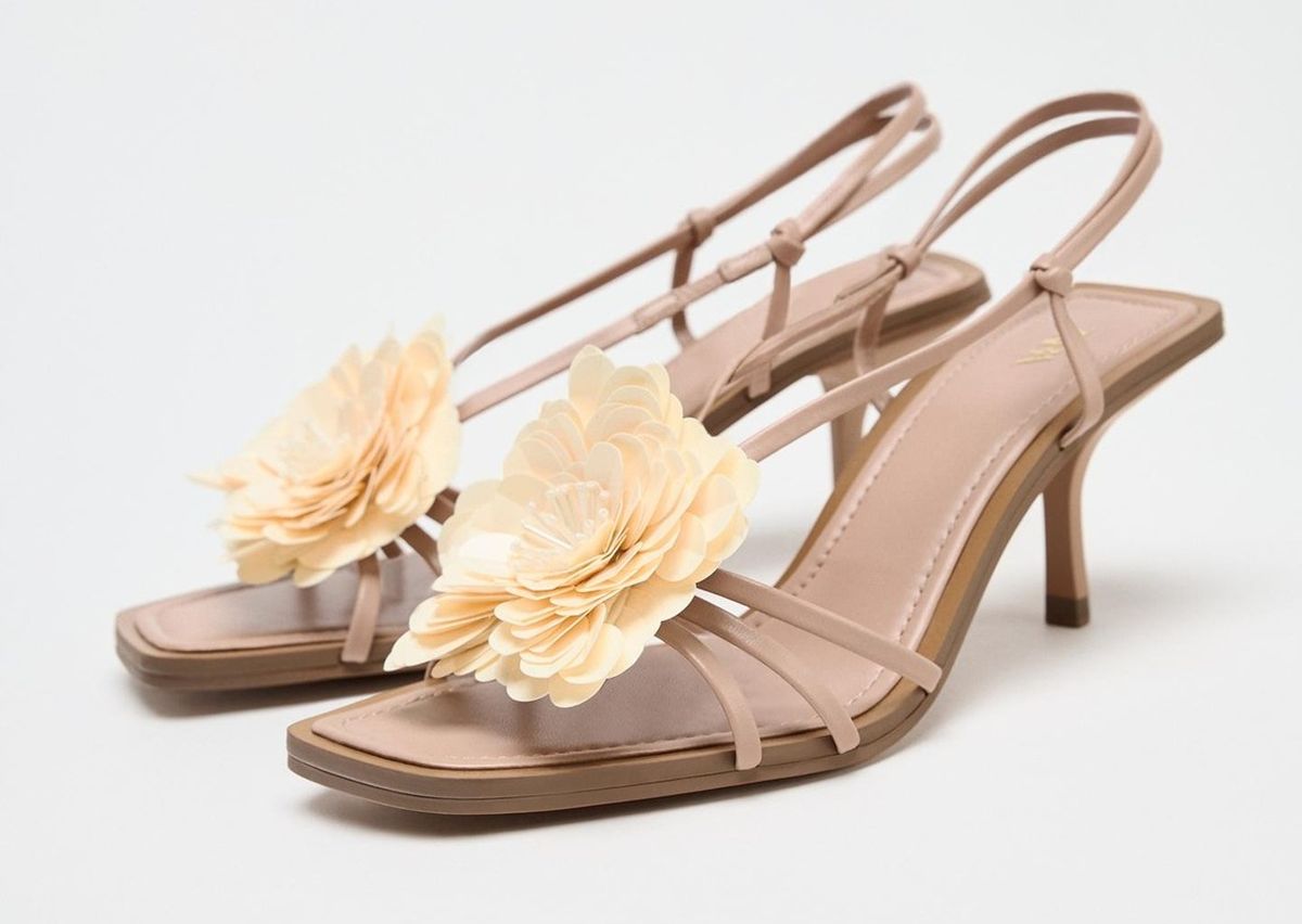 Sandale s cvijetom iz Zare