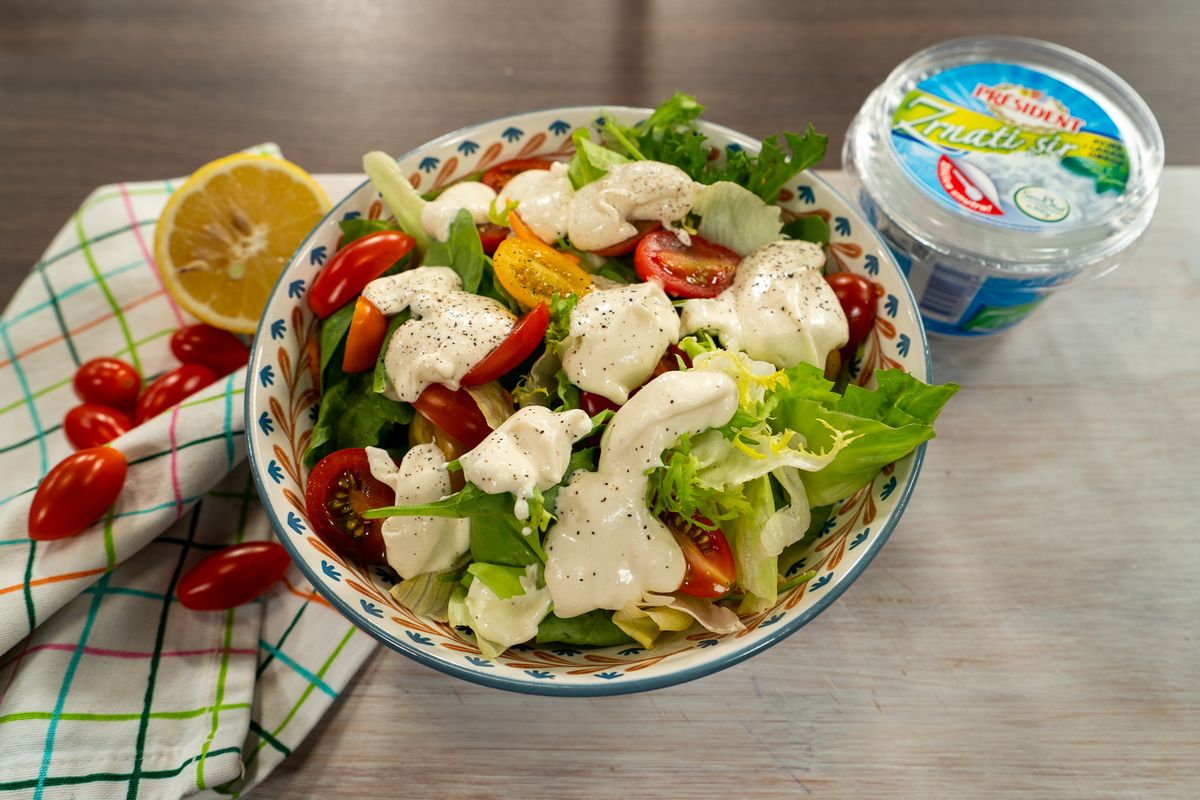 Dresing za salatu od zrnatog sira