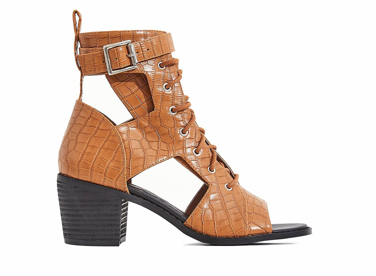 Ego, 14.99 funti (125 kuna)