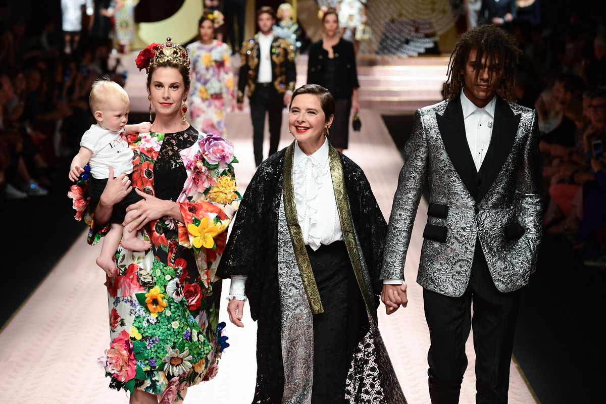 Isabella Rossellini i njezina kći Elettra na reviji Dolce&Gabbana proljeće/ljeto 2019