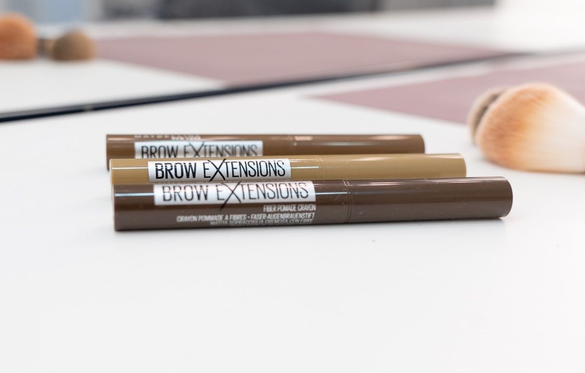 Brow Extentions dolazi u tri nijanse kako bi svatko mogao pronaći boju za sebe