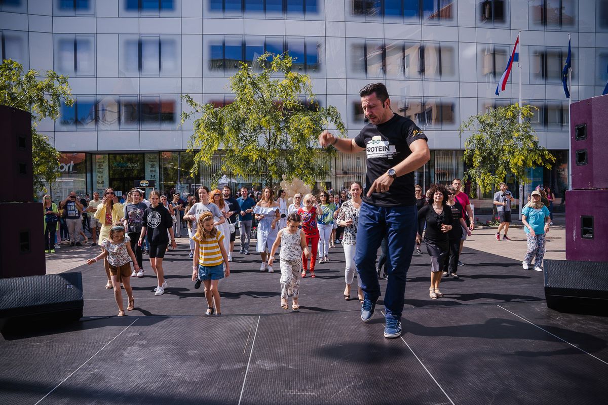 Zapleši s nama - 28